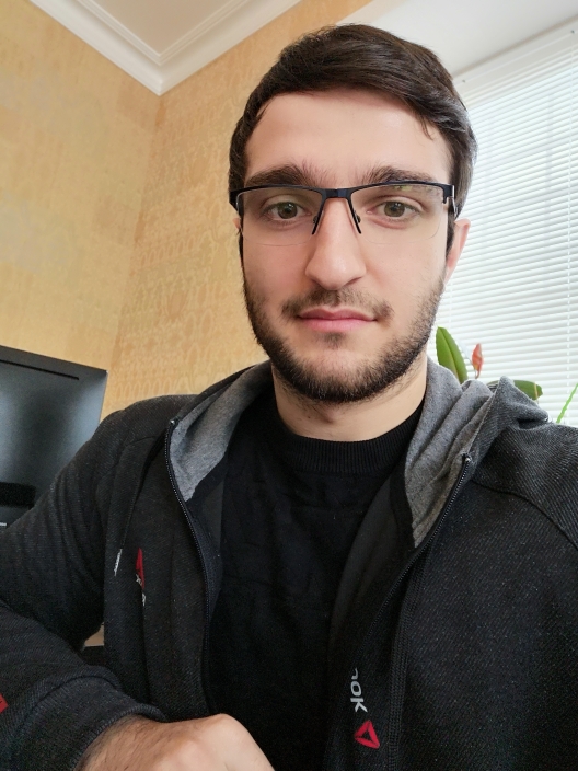 фрилансер Расул