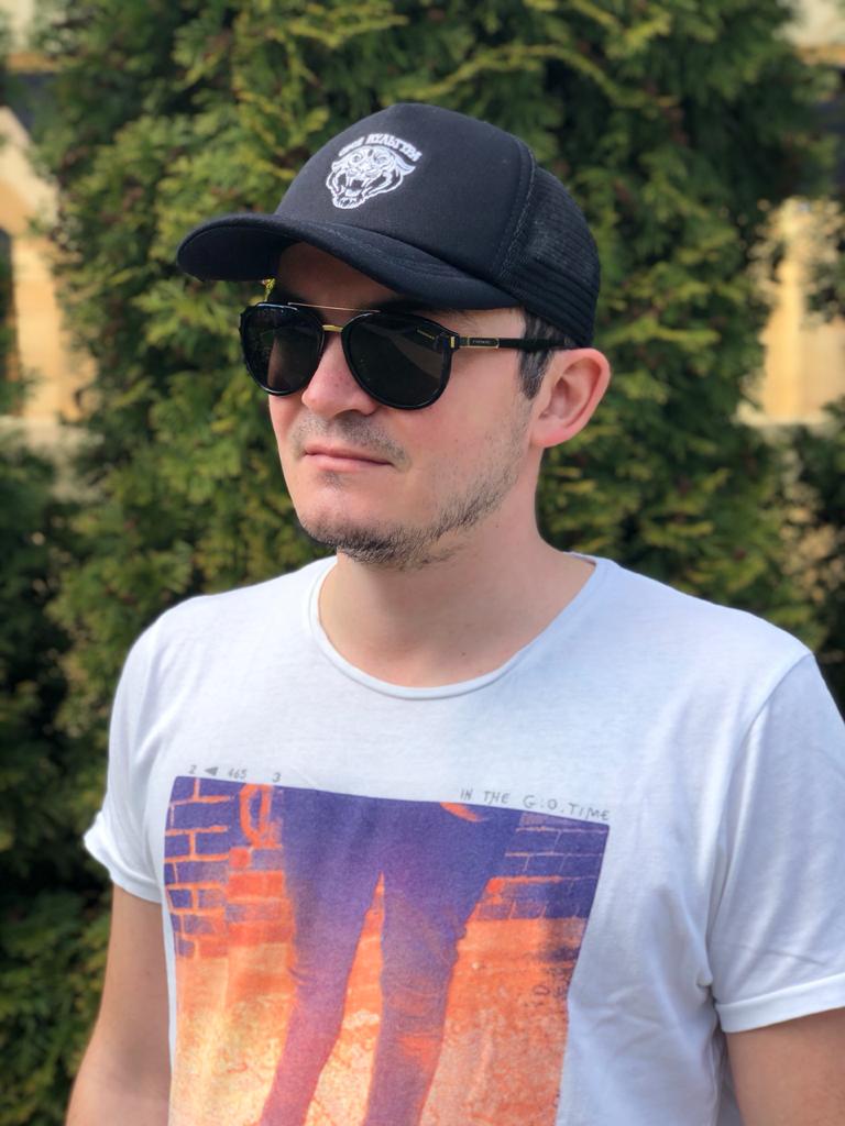 фрилансер Антон