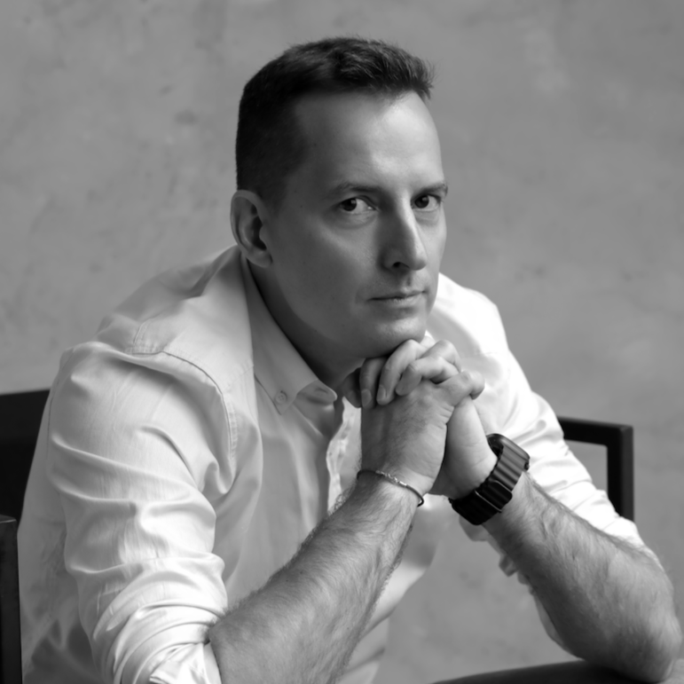 фрилансер Антон Гладушев
